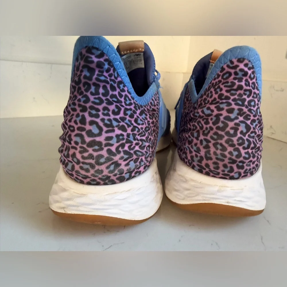 New Balance- Fresh Foam Roav‎ Women's Running Shoes Blue Leopard Print